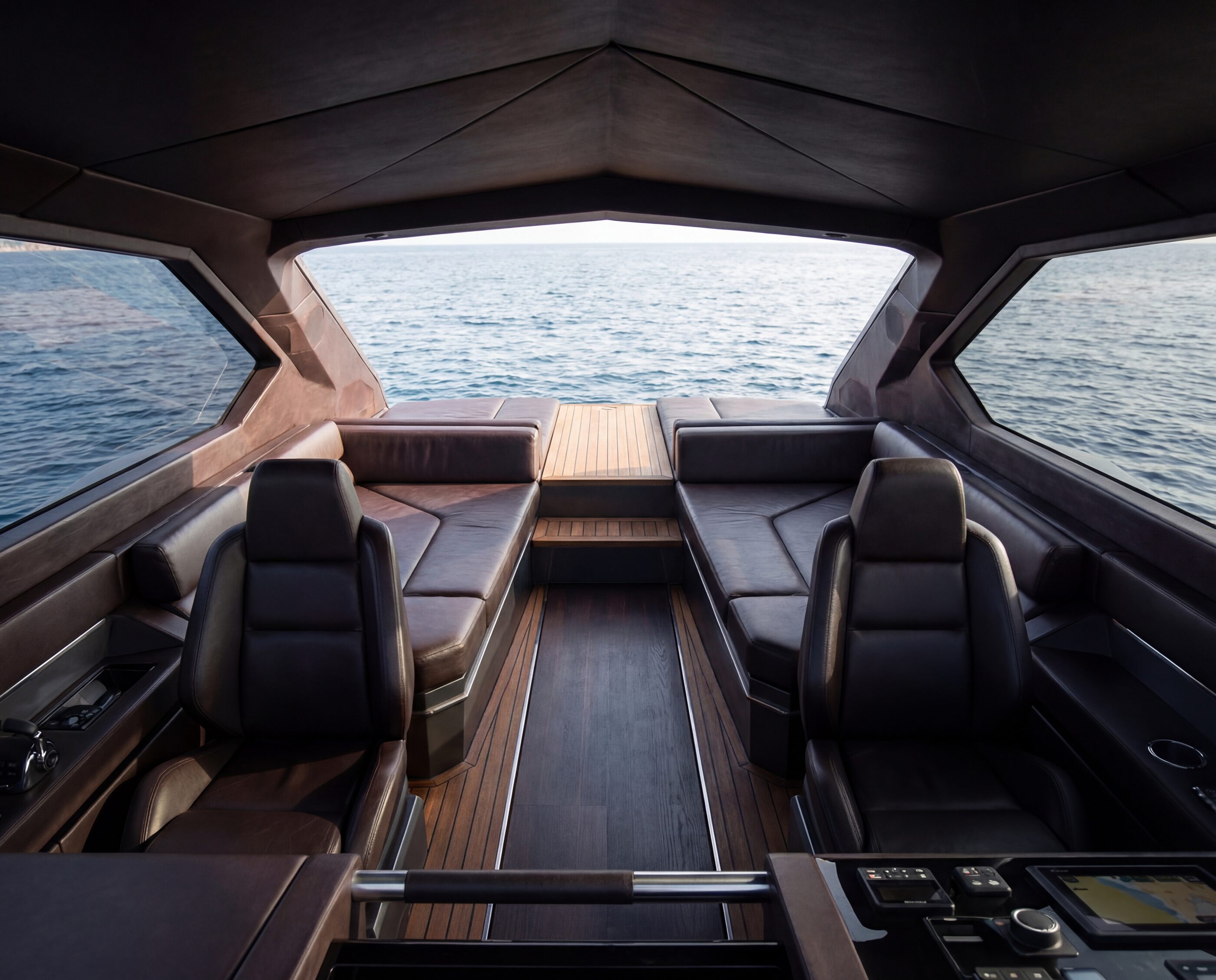 Skyfall — figure 03